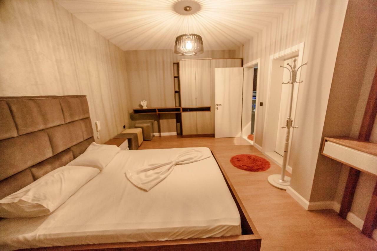 Divino Penthouse Casa de hóspedes Durrës